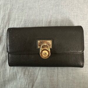 MK Hamilton lock wallet
